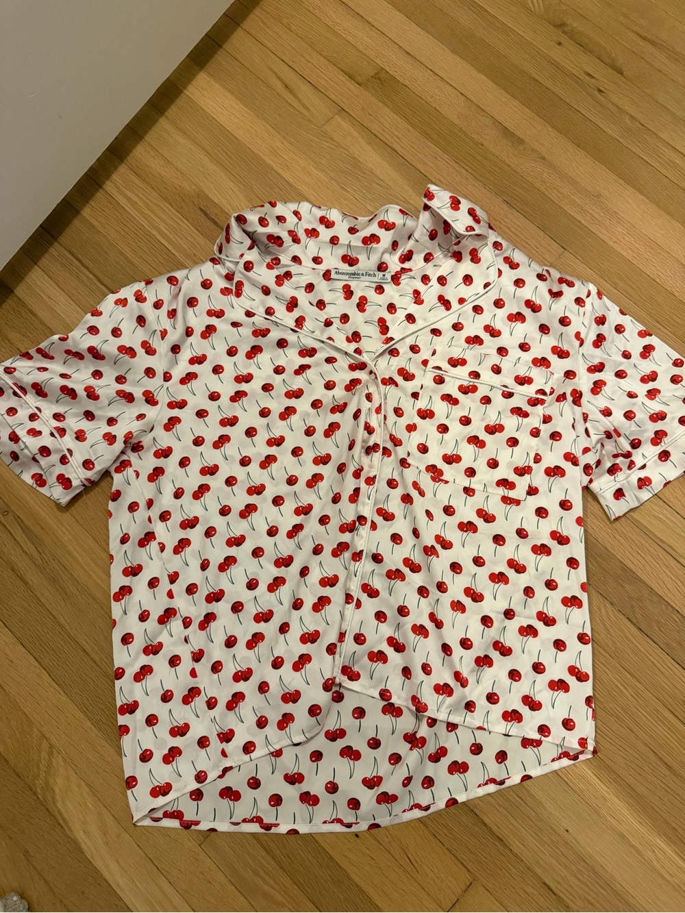 Abercrombie Women’s Cherry Print Short Sleeve Pajama Top - White/Red
